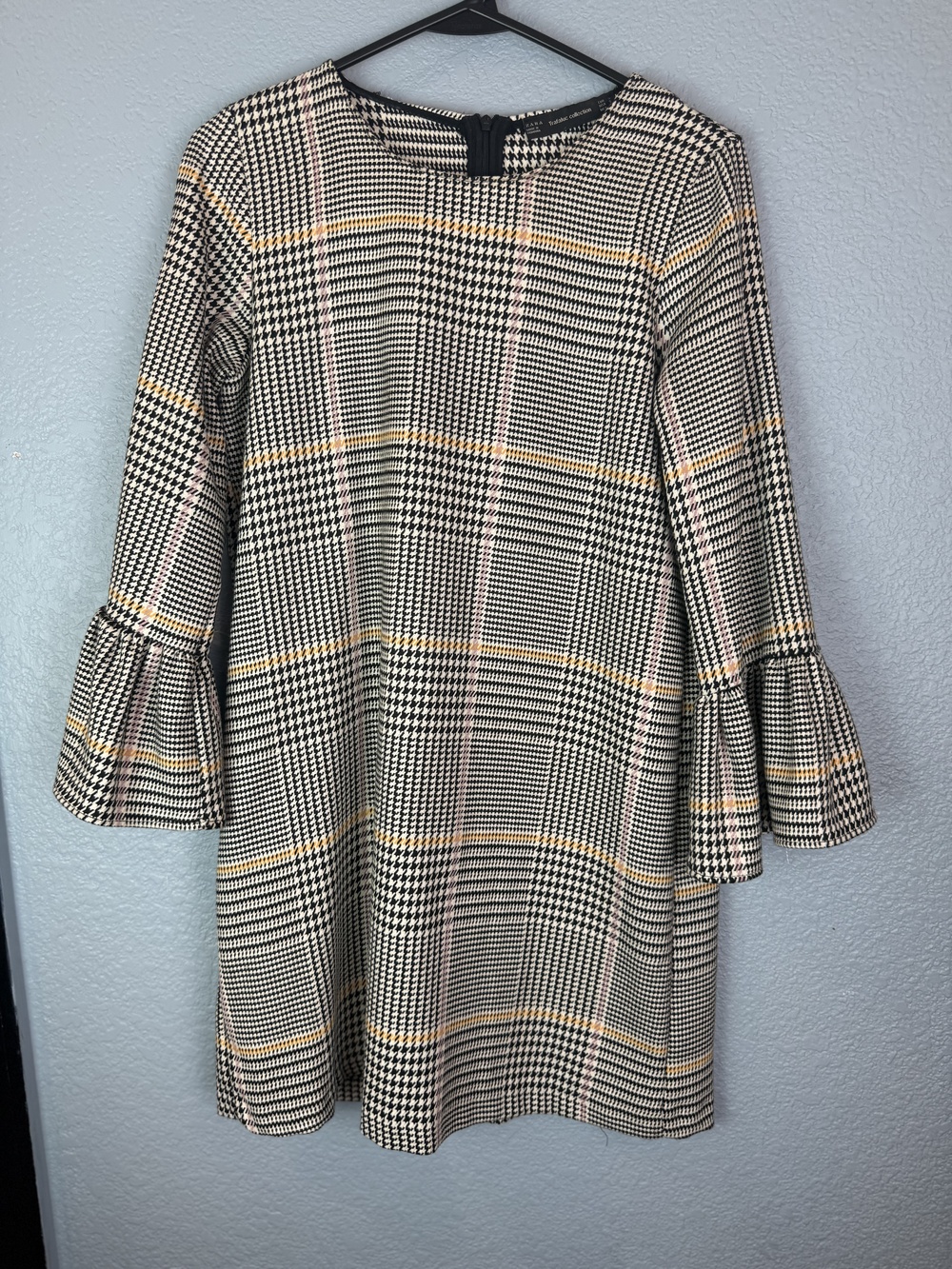 Zara Trafaluc Dress Womens Small Plaid Bell Sleeve Houndstooth Collection Black